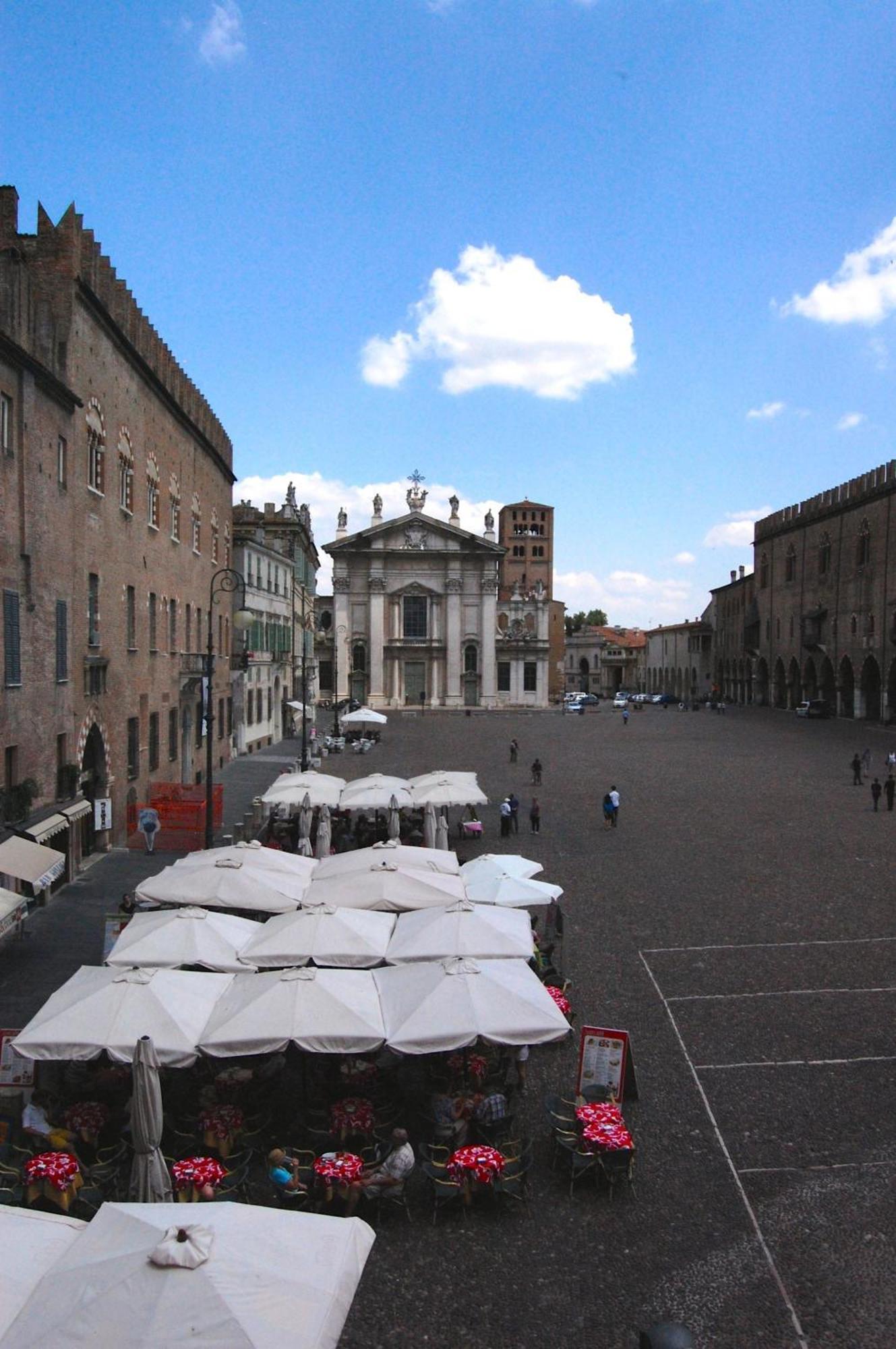 Hotel Mantegna Stazione Mantova Exterior photo